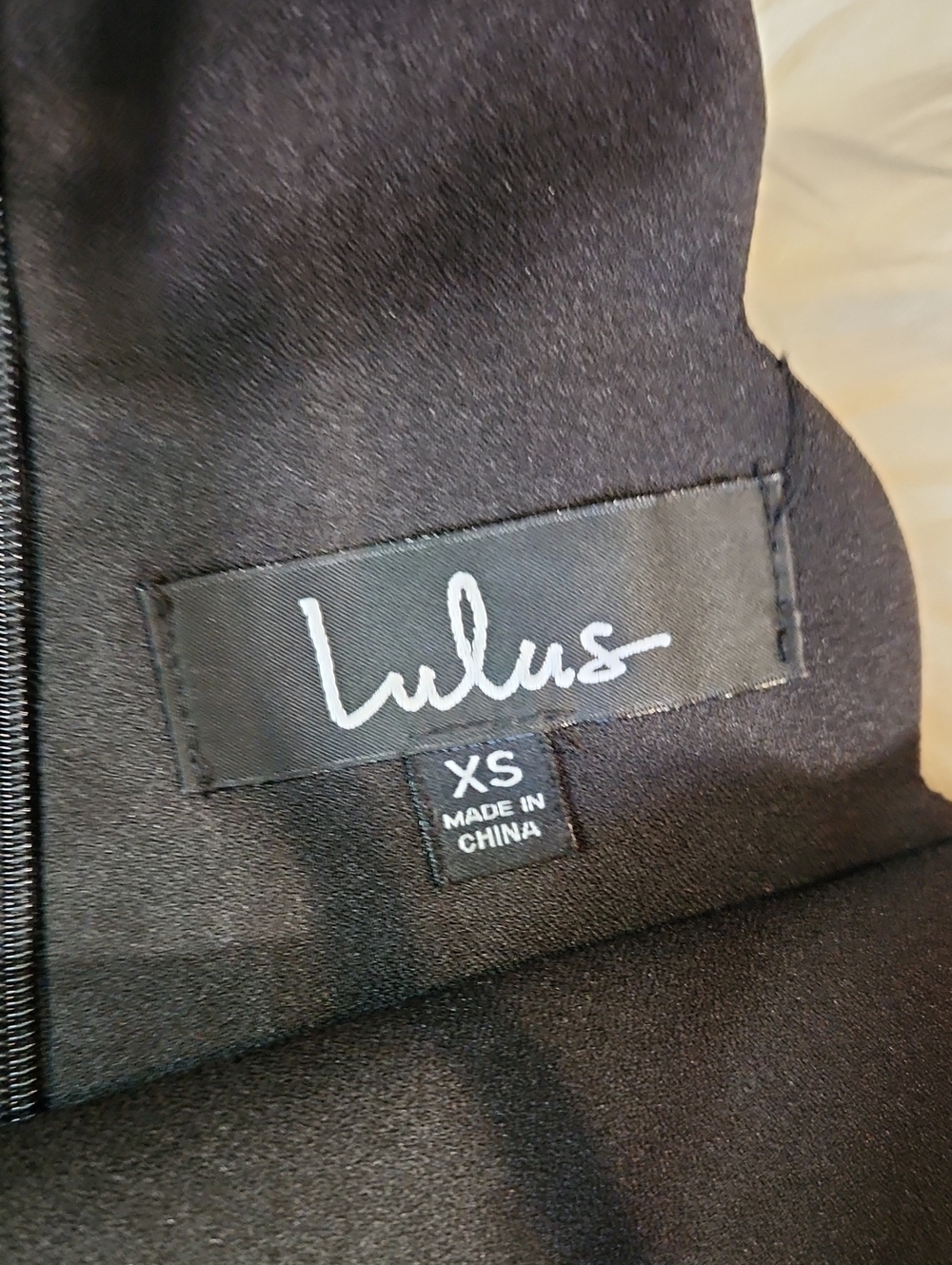 Lulu's Little Black Dress - Picture 4 of 5